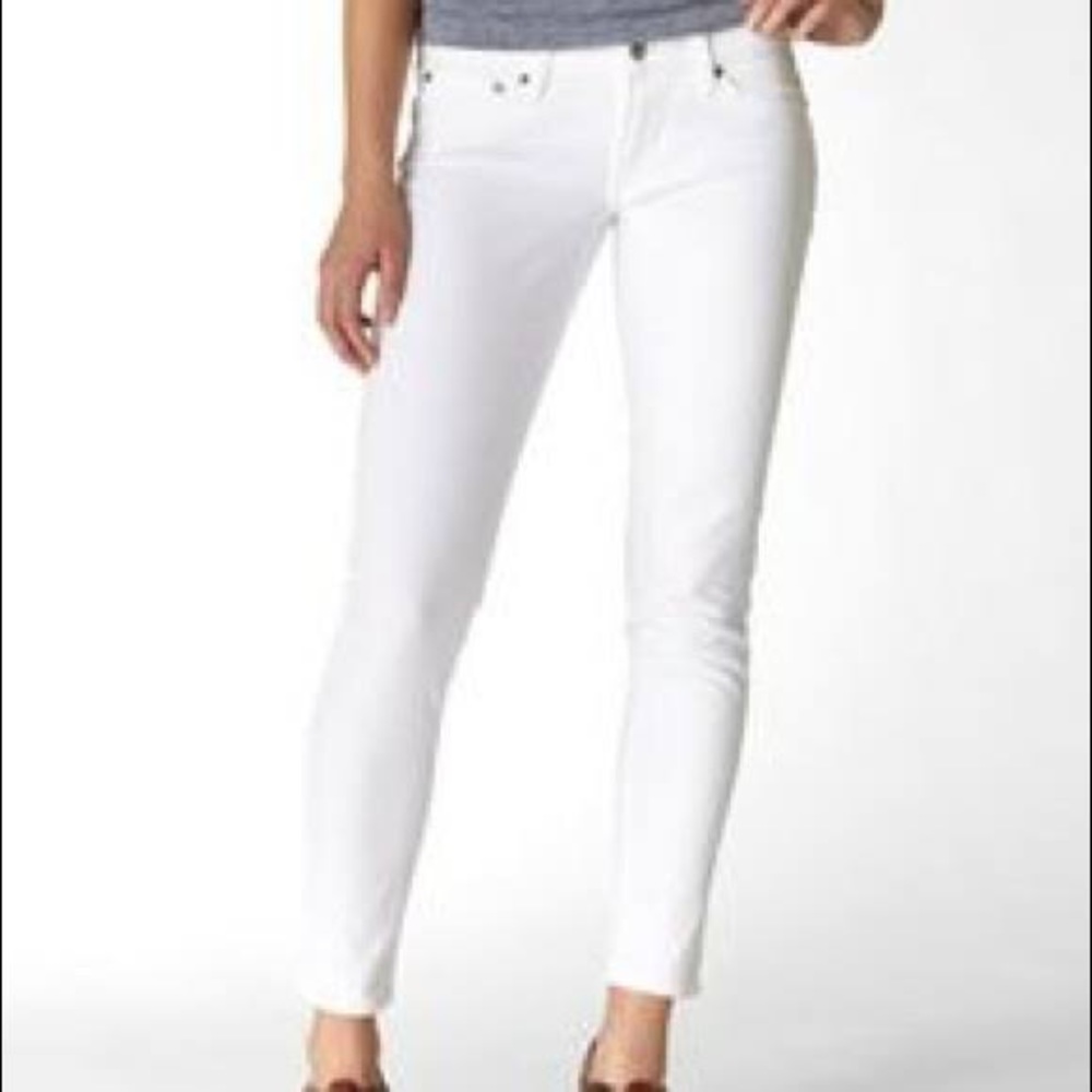 Levi White Jeans
